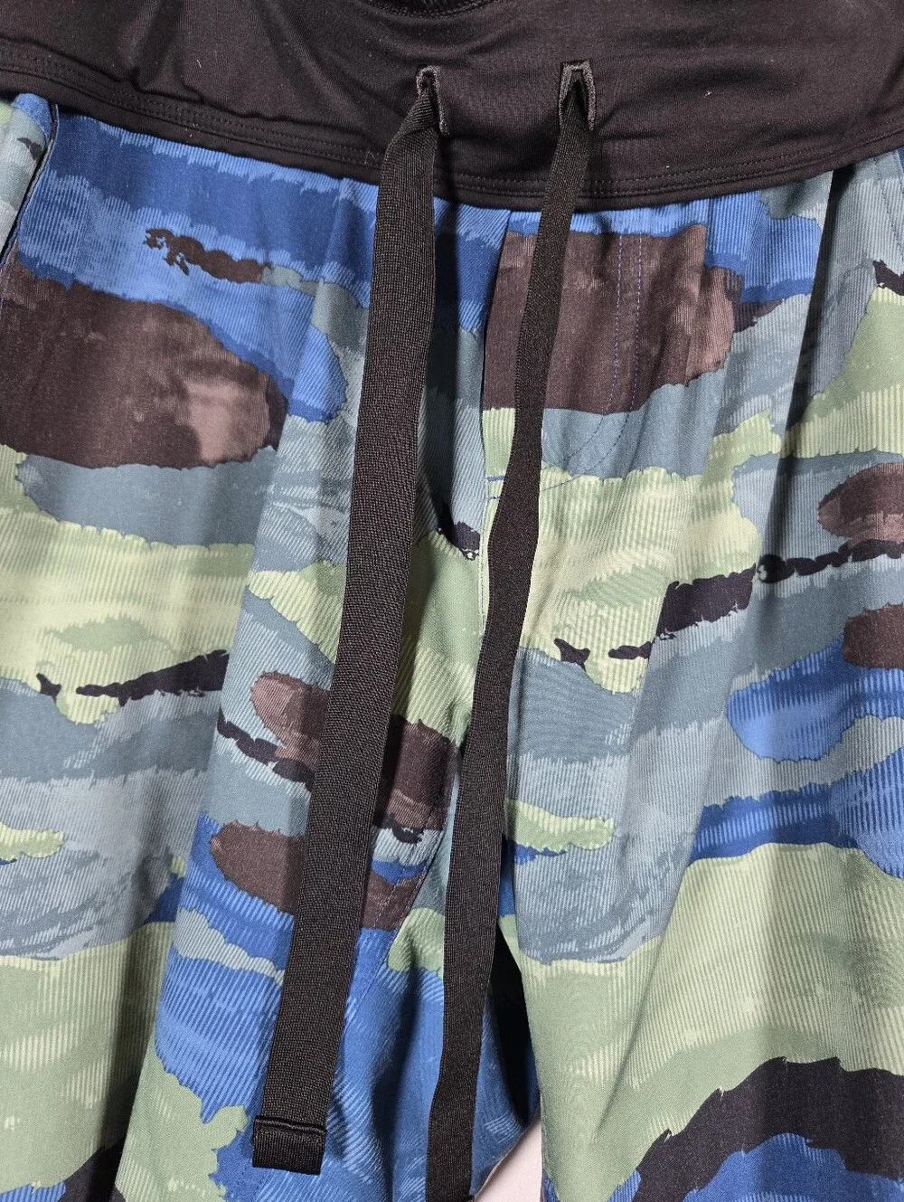 Lululemon Core Shorts Cactus Camo Desert Teal Vintage Green Mens Size Large